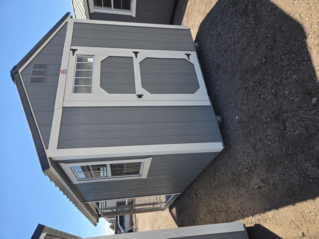 Dog Kennel - 8x16