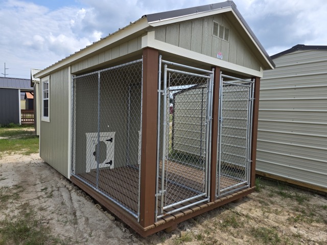 Dog Kennel - 8x16