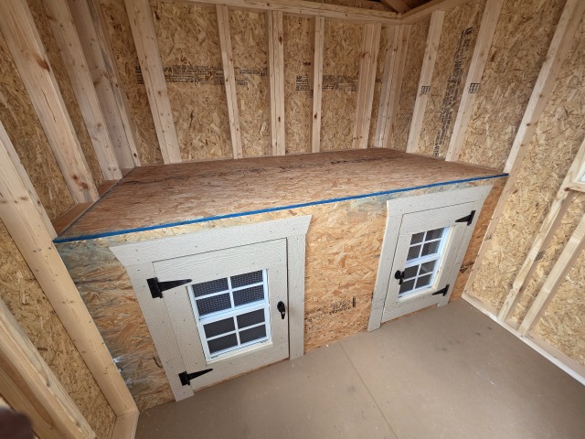 Dog Kennel - 8x16