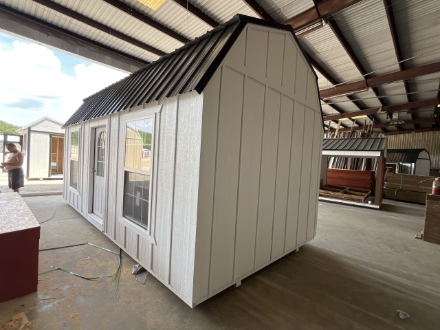 Side Lofted Barn - 10x20