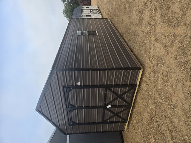 Utility Xtra Height - 10x20