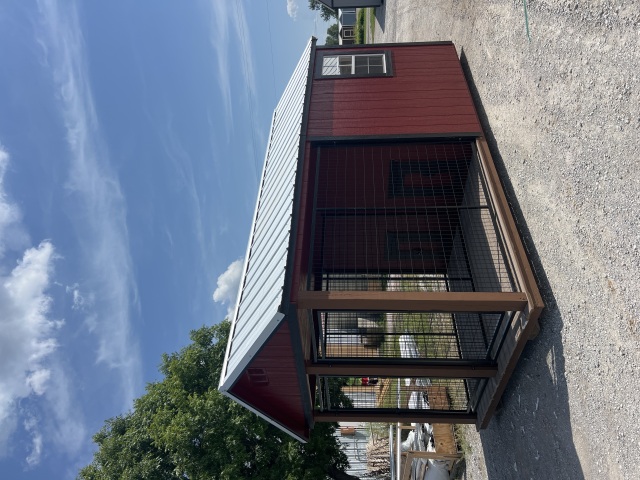Dog Kennel - 8x16
