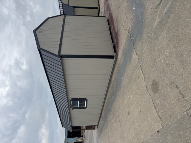 Lofted Barn Cabin - 12x32