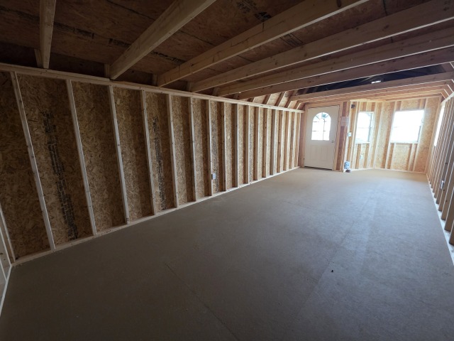 Deluxe Lofted Barn Cabin - 12x32