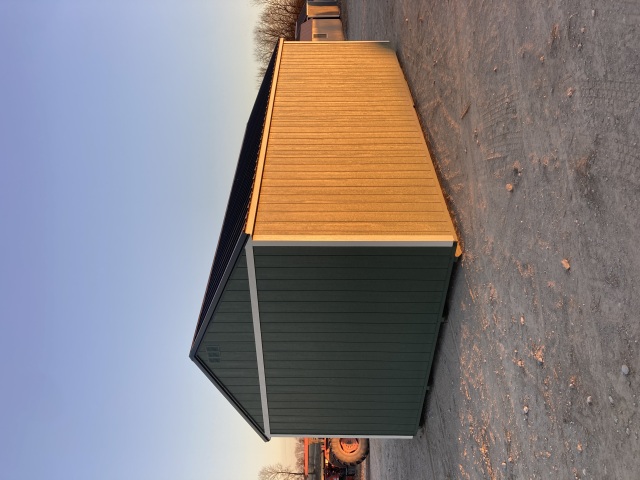 Side Utility - 14x24