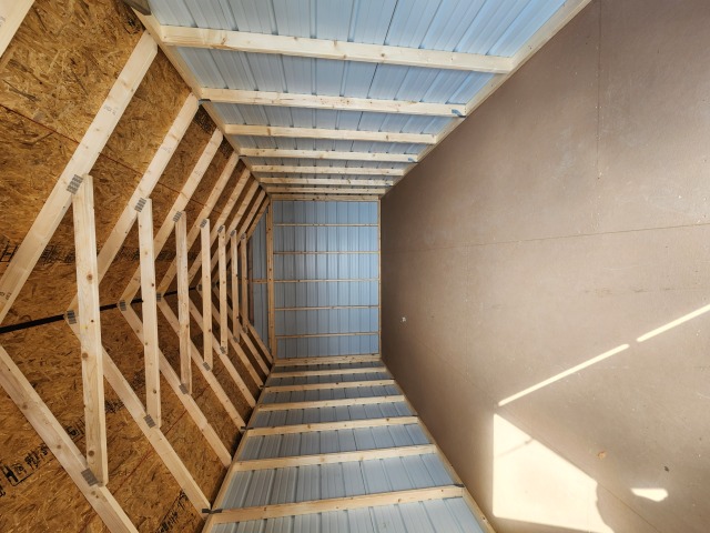Utility Xtra Height - 12x20