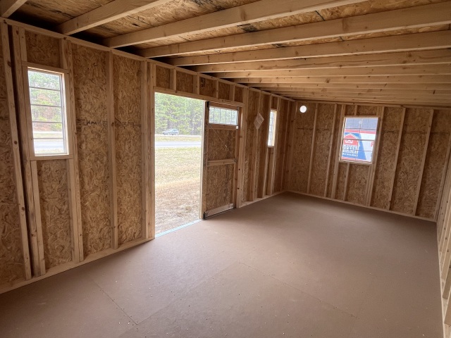 Metro Studio - 10x20