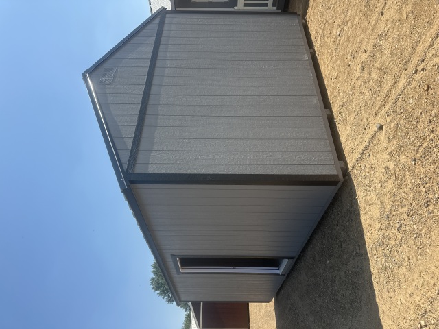 Side Utility - 12x20