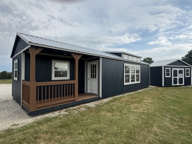 Side Cabin - 14x40