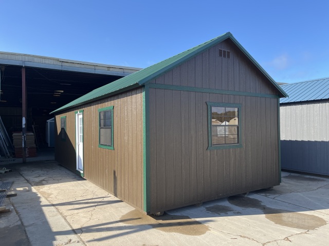 Utility Xtra Height - 14x32