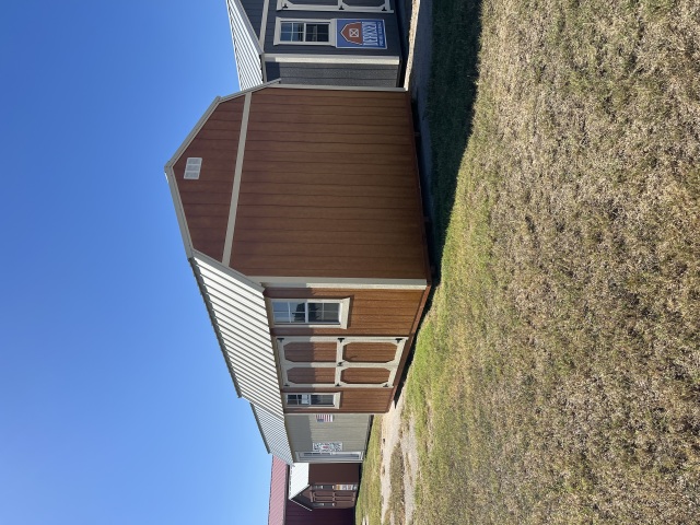 Side Lofted Barn - 12x16