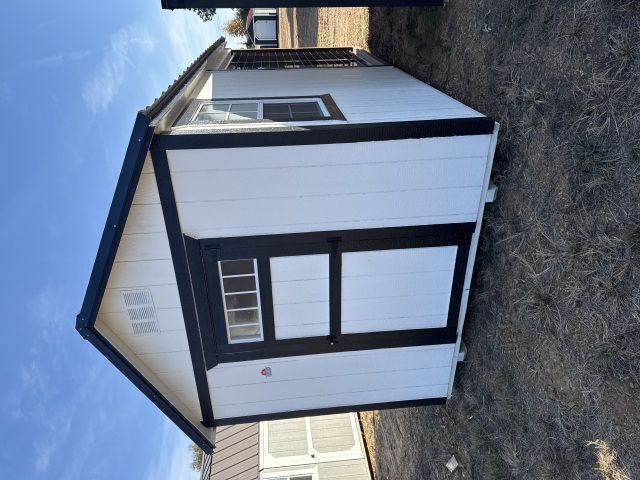 Dog Kennel - 8x16
