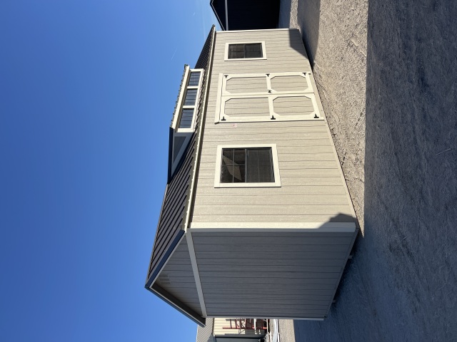 Side Utility - 10x24