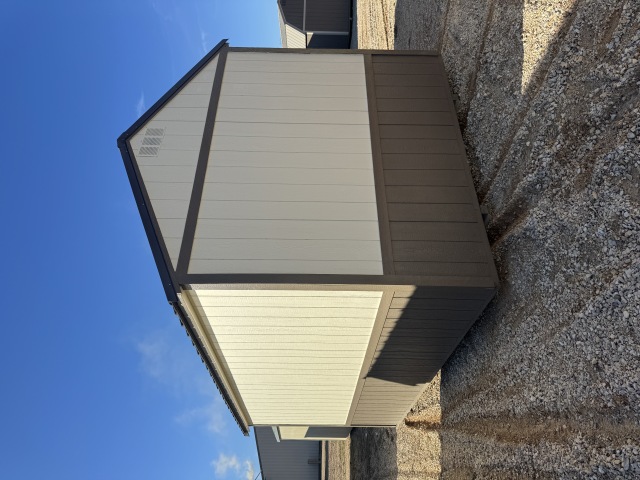 Side Utility - 10x16