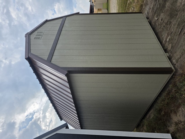 Side Lofted Barn - 8x12