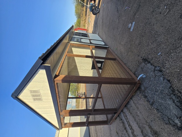 Chicken Coop - 8x20