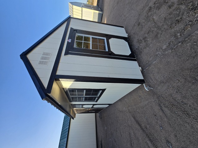 Chicken Coop - 8x20