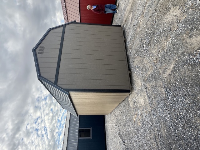 Side Lofted Barn - 10x16