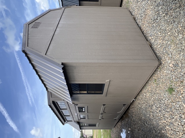 Side Lofted Barn - 10x20
