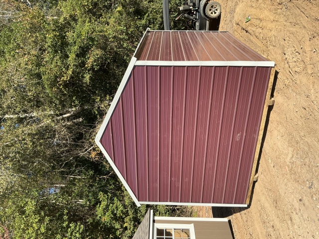 Side Lofted Utility - 10x12