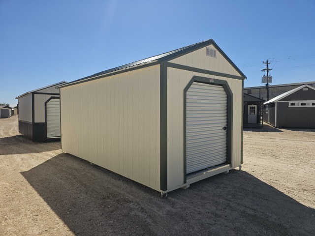 Utility Xtra Height - 10x20