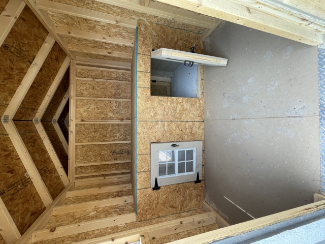 Dog Kennel - 8x16