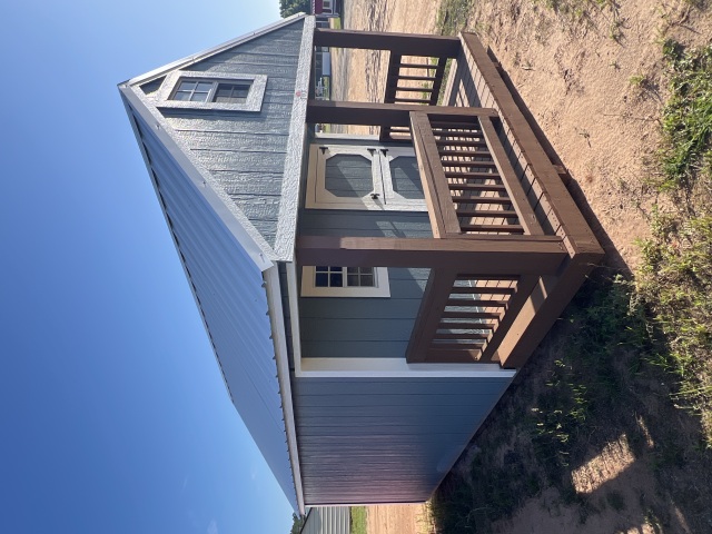 Playhouse (Hideout) - 10x16