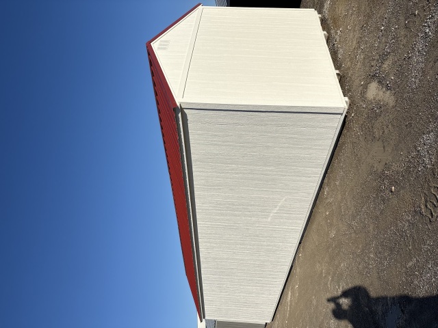 Utility Xtra Height - 12x32