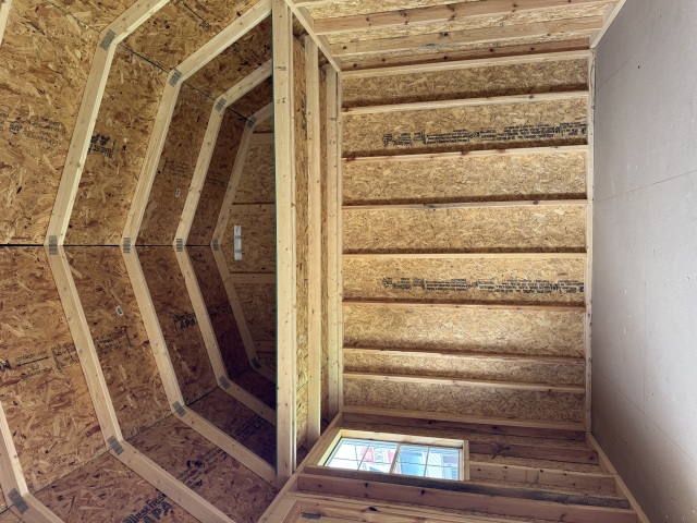 Side Lofted Barn - 10x16