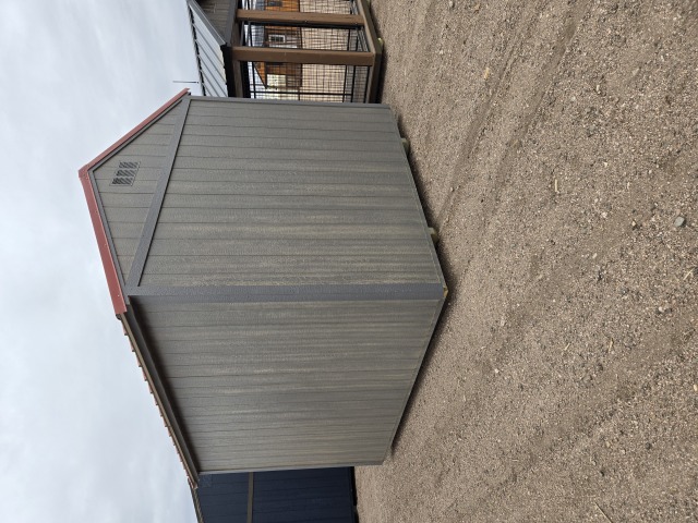 Utility Xtra Height - 10x12