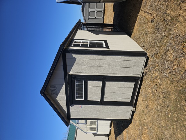 Dog Kennel - 8x16