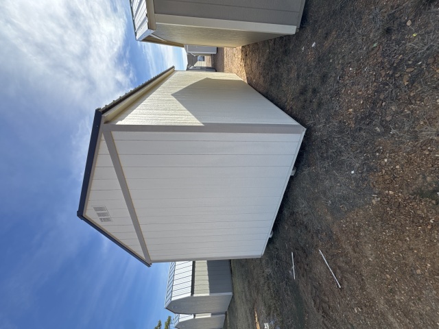 Utility Xtra Height - 10x20