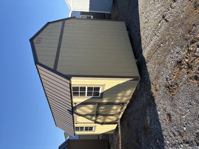 Side Lofted Barn - 10x16