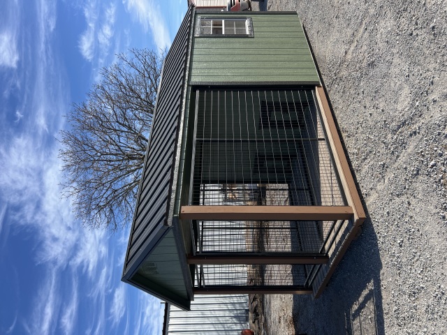 Dog Kennel - 8x16