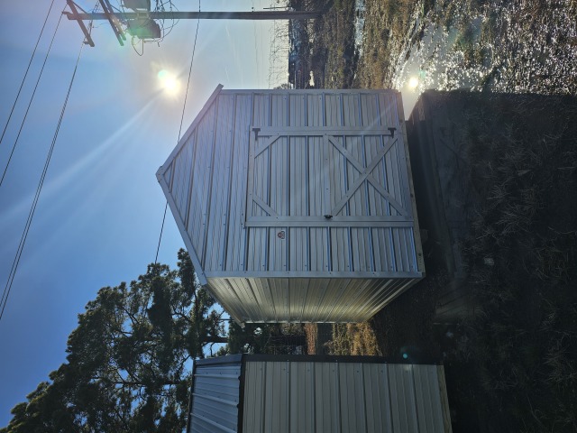 Utility Xtra Height - 8x12