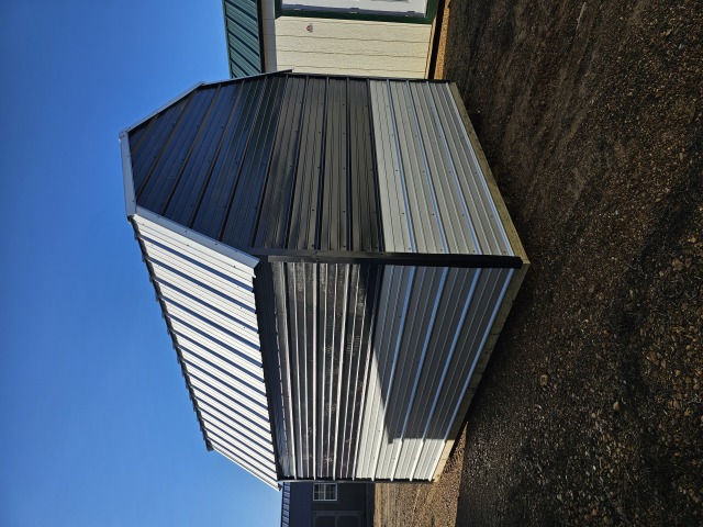 Lofted Barn - 10x12