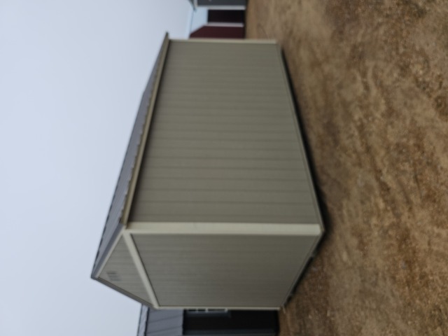 Utility Xtra Height - 10x16