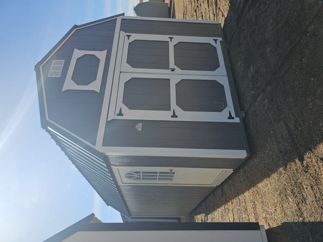 Lofted Barn - 10x20