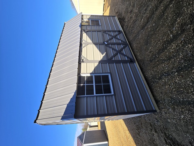 Side Lofted Barn - 10x16