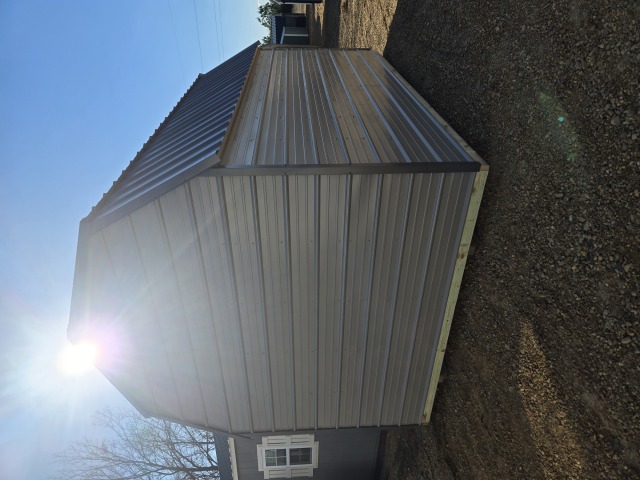 Side Lofted Barn - 10x16