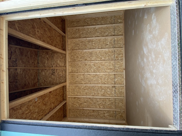 Side Lofted Barn - 8x12