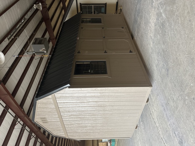 Side Lofted Barn - 10x16