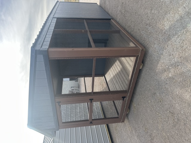 Chicken Coop - 8x20