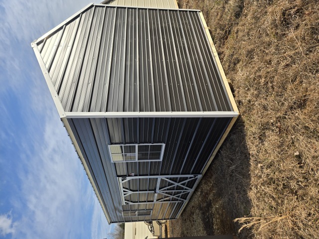 Side Utility - 10x20