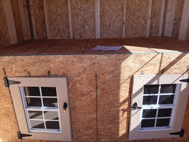 Dog Kennel - 8x16