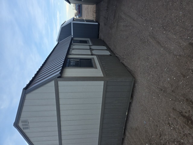 Side Lofted Barn - 10x20