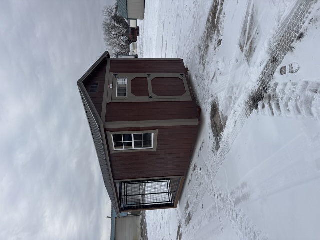 Dog Kennel - 8x16