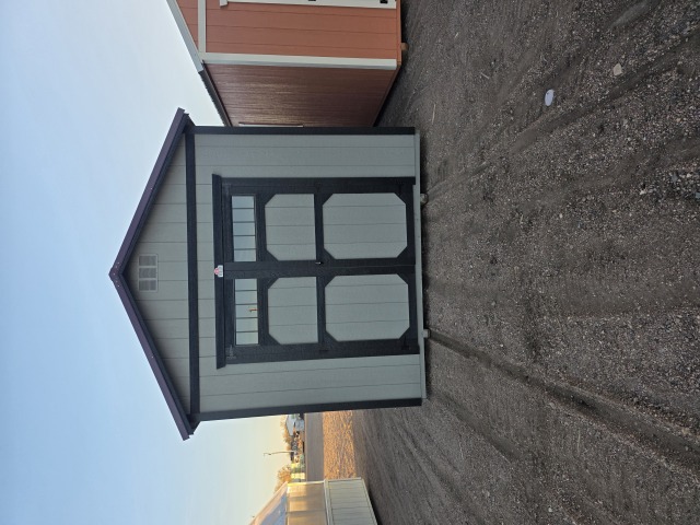 Utility Xtra Height - 10x20