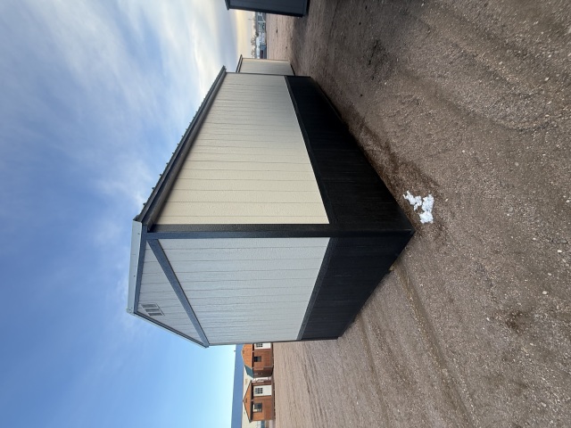 Utility Xtra Height - 10x20
