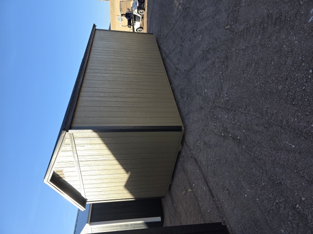 Utility Xtra Height - 10x20